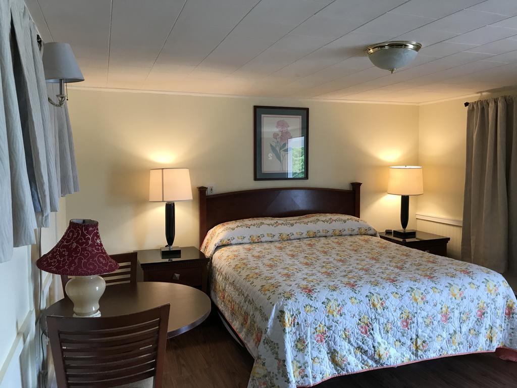 Royale Coach Motor Lodge Hampton Eksteriør billede