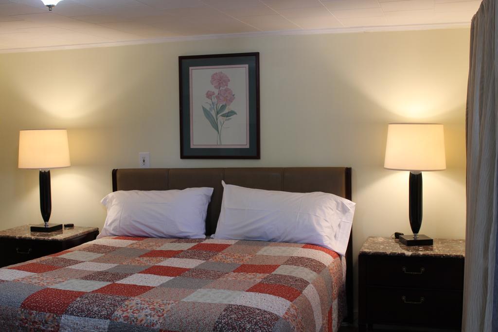 Royale Coach Motor Lodge Hampton Eksteriør billede